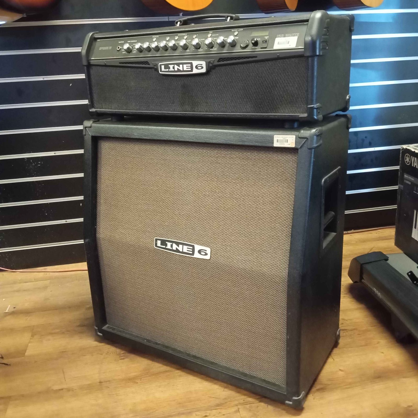 แอมป์กีตาร์ line 6 spider iv hd150 ขนาด 150 วัตต์ พร้อมตู้ลำโพง 4x12 นิ้ว แบบ half stack