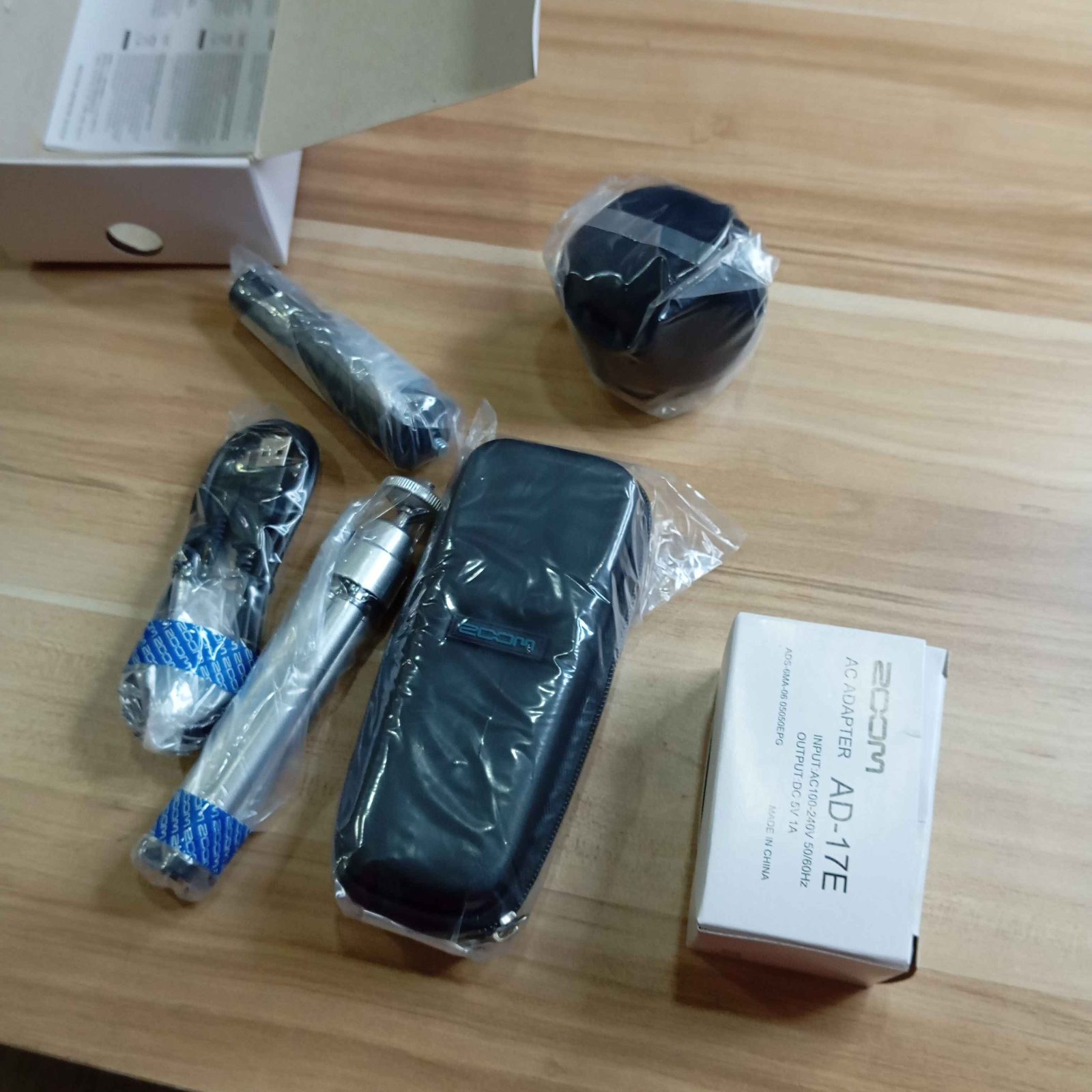แพ็คอุปกรณ์เสริม zoom aph 1n