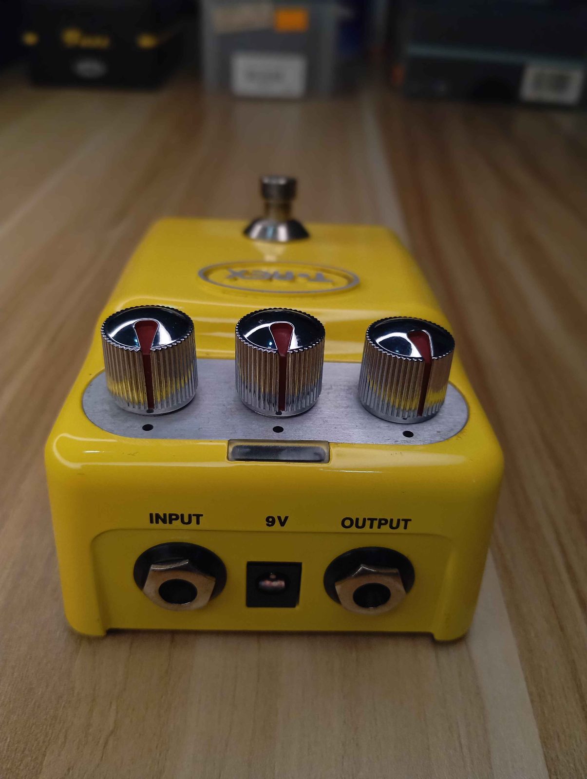 เอฟเฟคก้อน t rex tonebug fuzz