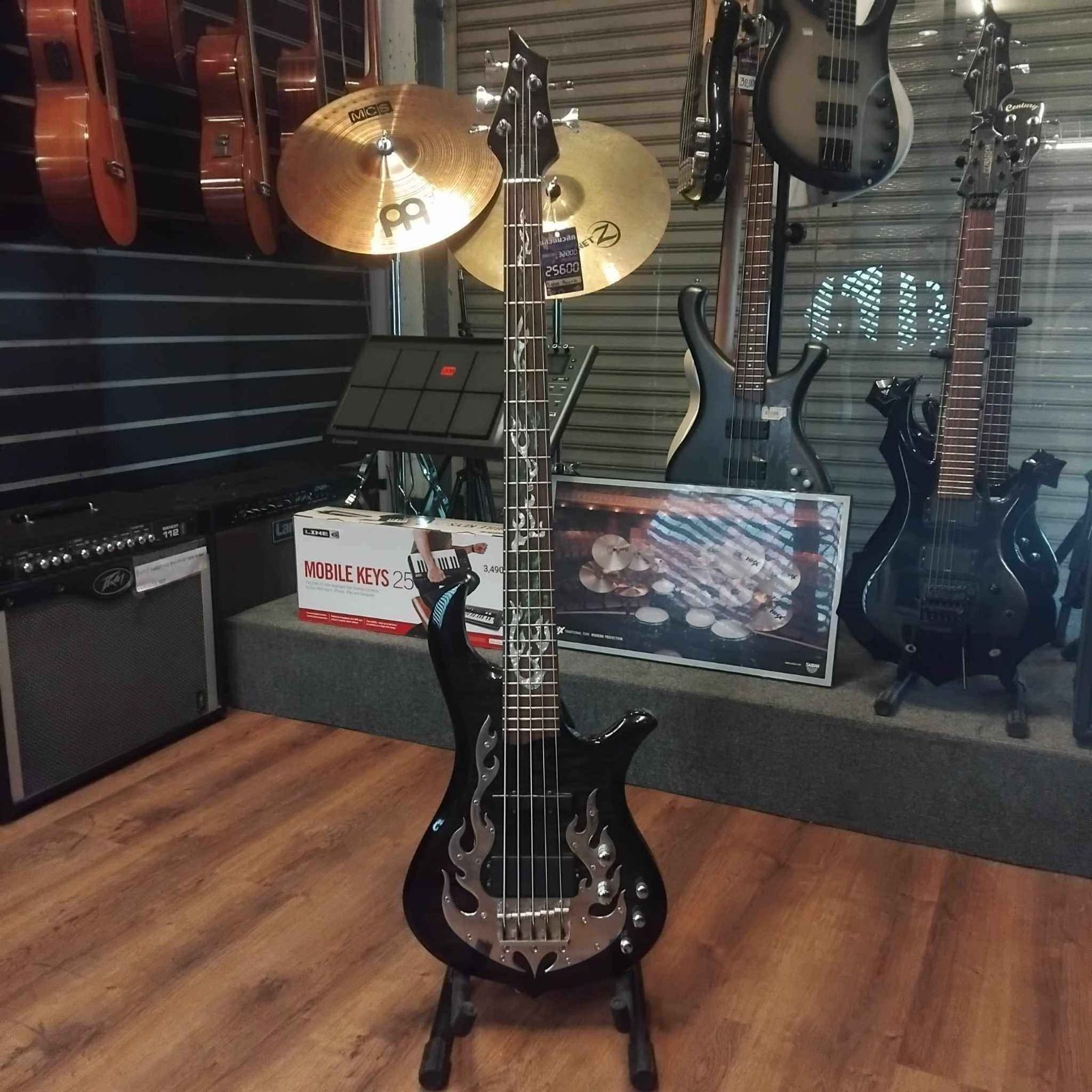 เบส traben phoenix 5 string ดำ