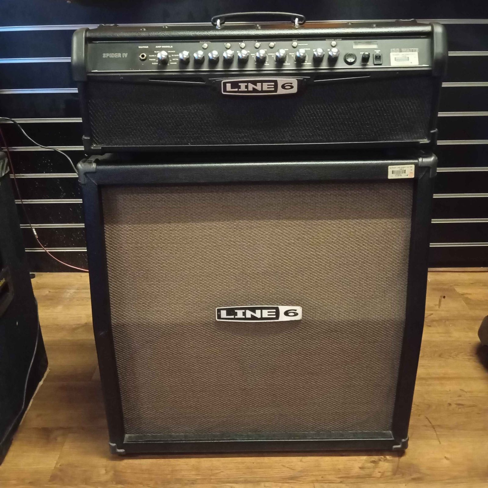 แอมป์กีตาร์ line 6 spider iv hd150 ขนาด 150 วัตต์ พร้อมตู้ลำโพง 4x12 นิ้ว แบบ half stack
