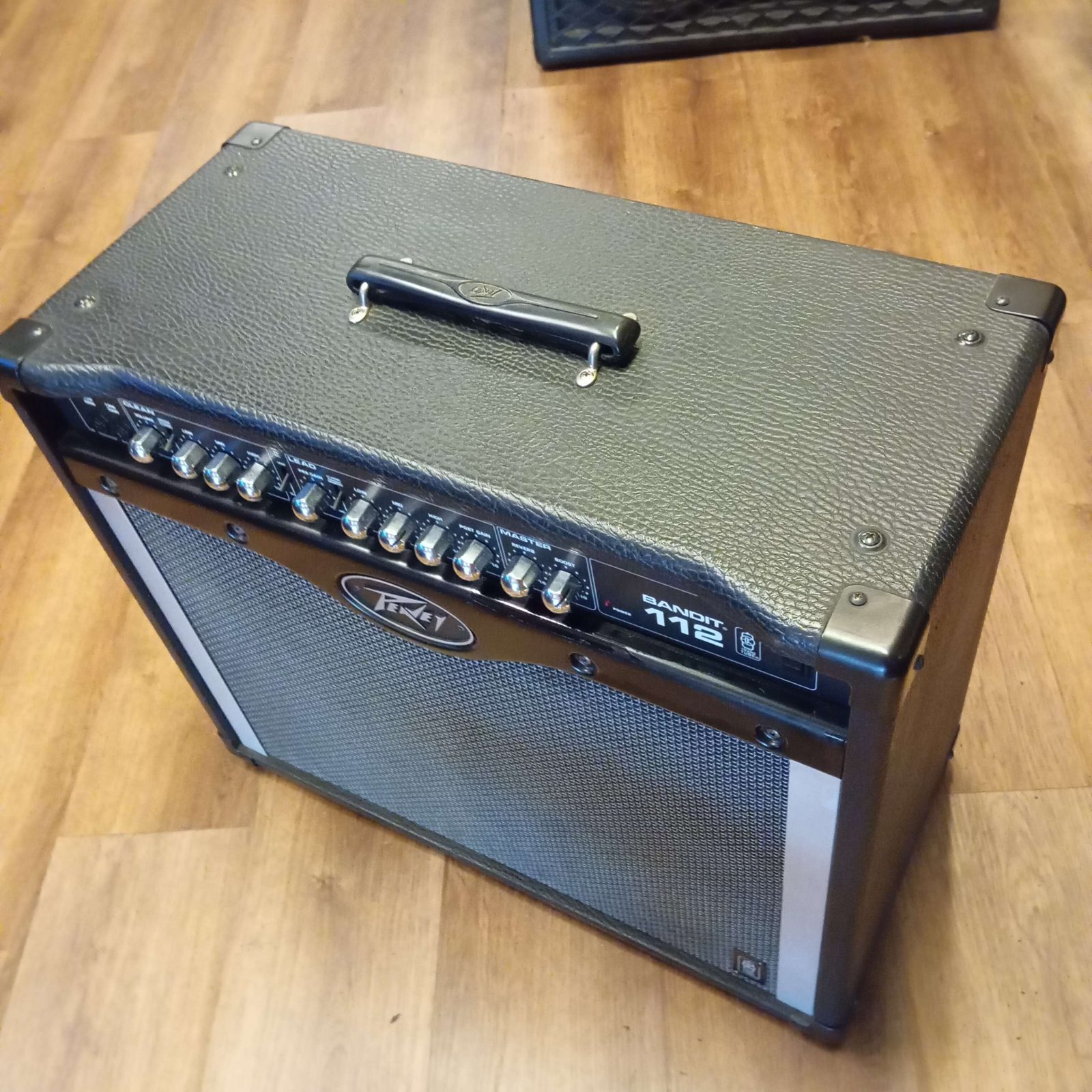 แอมป์กีต้าร์ไฟฟ้า peavey bandit112