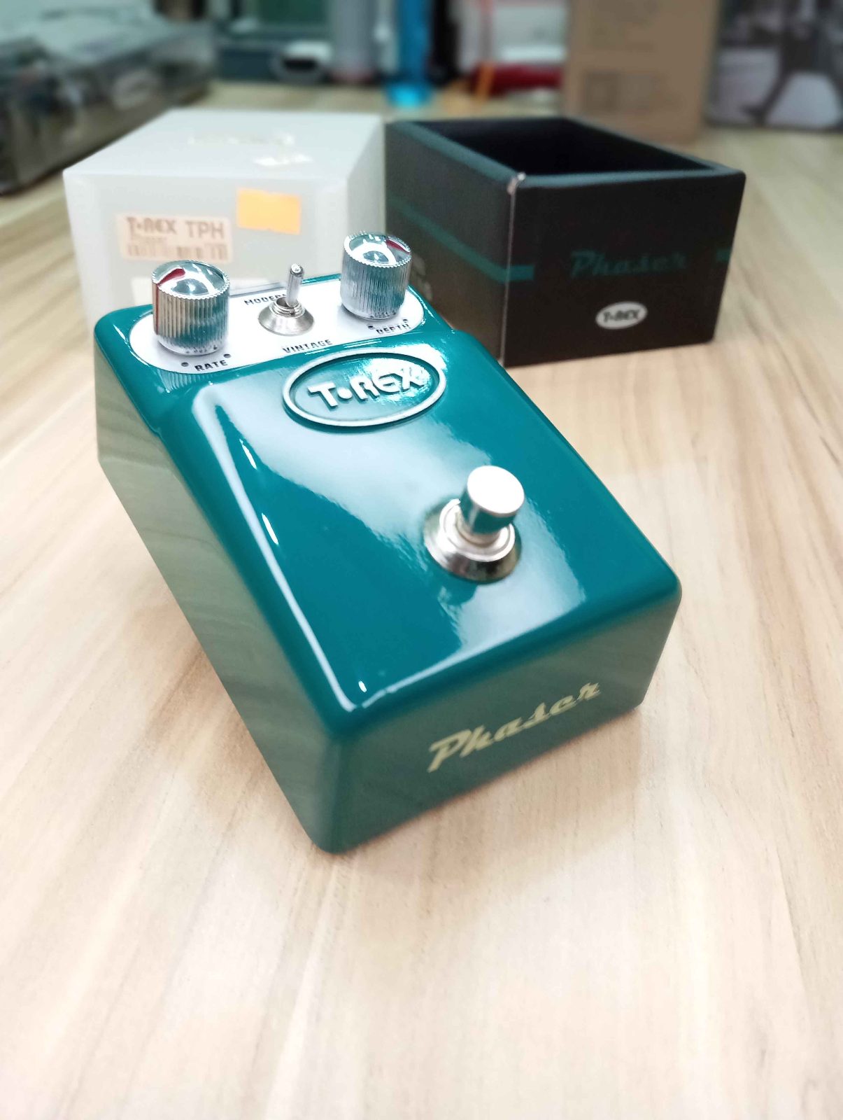 เอฟเฟคก้อน t rex tonebug phaser