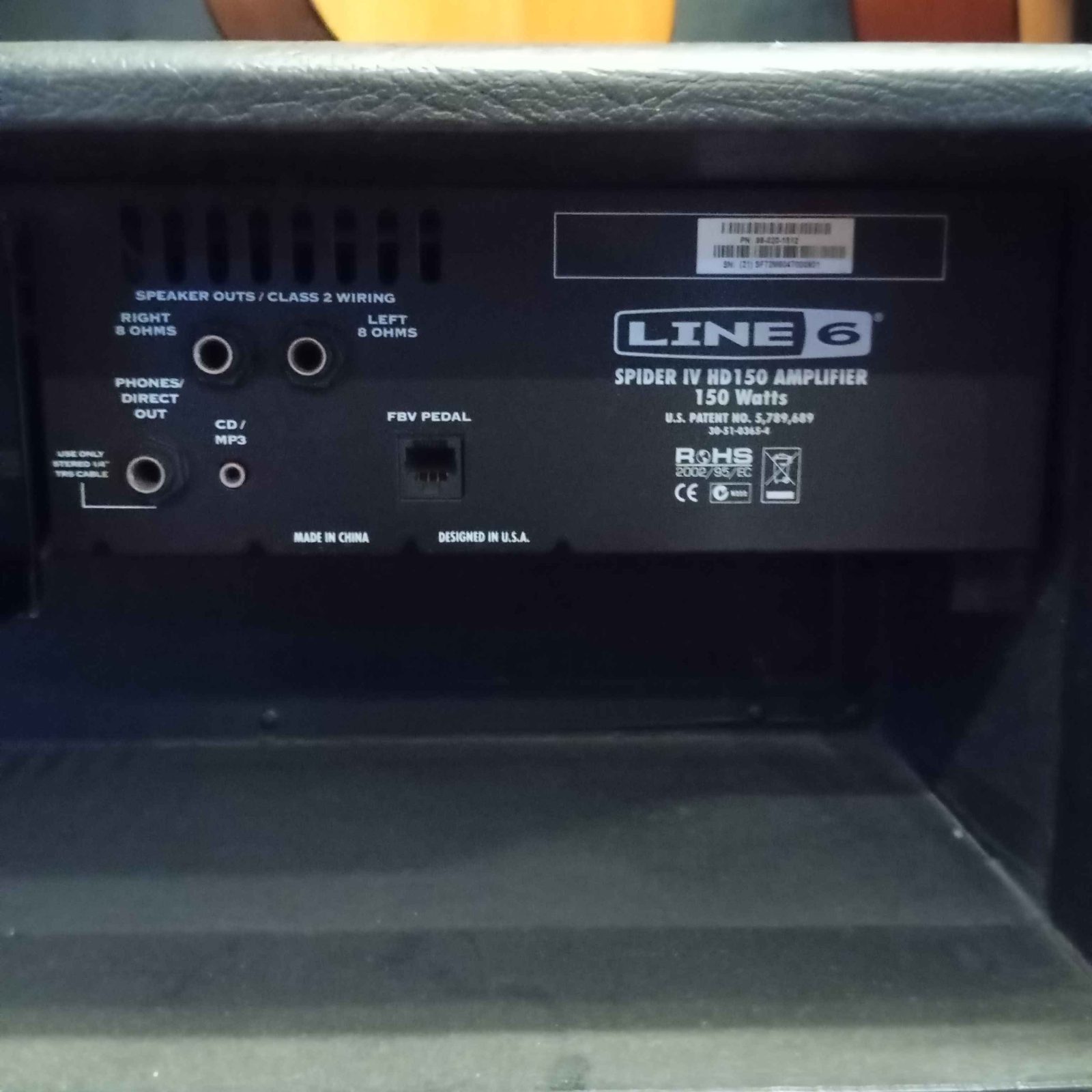 แอมป์กีตาร์ line 6 spider iv hd150 ขนาด 150 วัตต์ พร้อมตู้ลำโพง 4x12 นิ้ว แบบ half stack